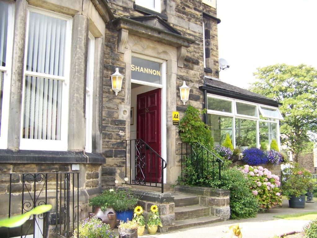 Shannon Court Harrogate Esterno foto