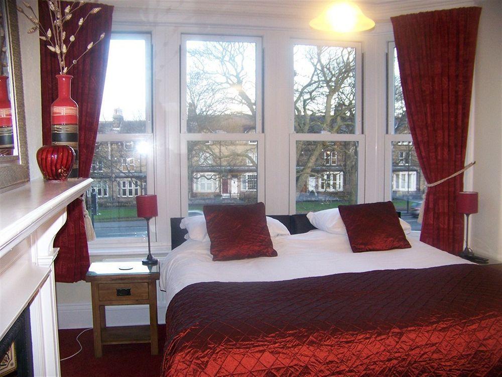 Shannon Court Harrogate Esterno foto